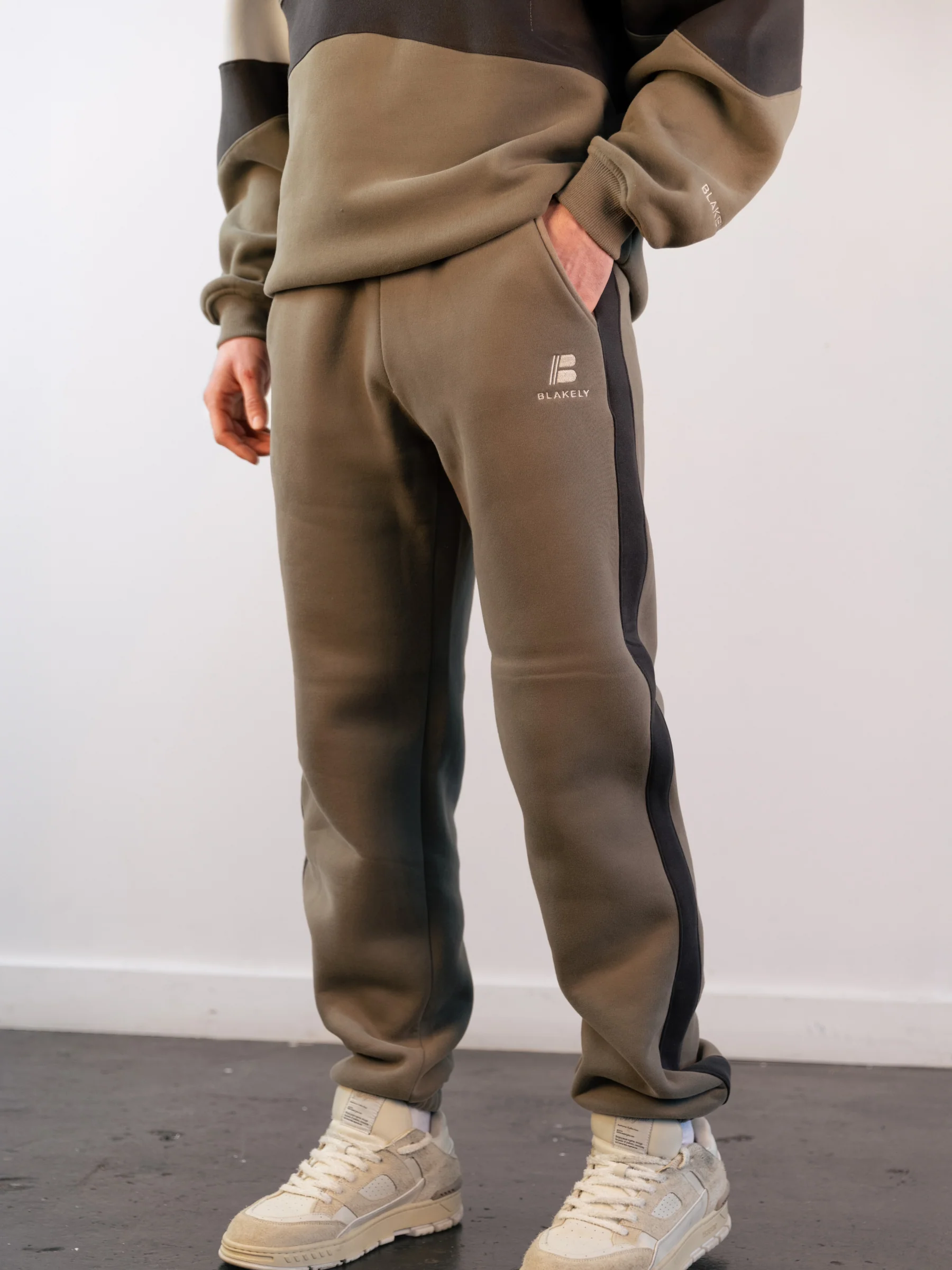 Panel Relaxed Sweatpants - Safari Green - E-Cigarette Wholesale