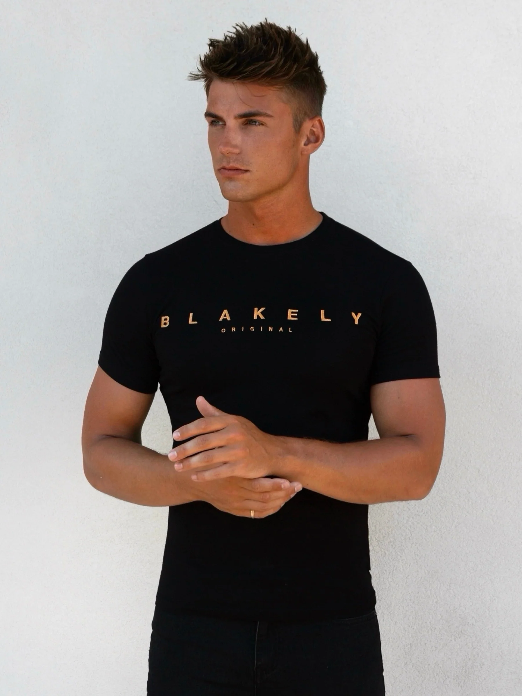 Goldcross T-Shirt - Black - E-Cigarette Wholesale