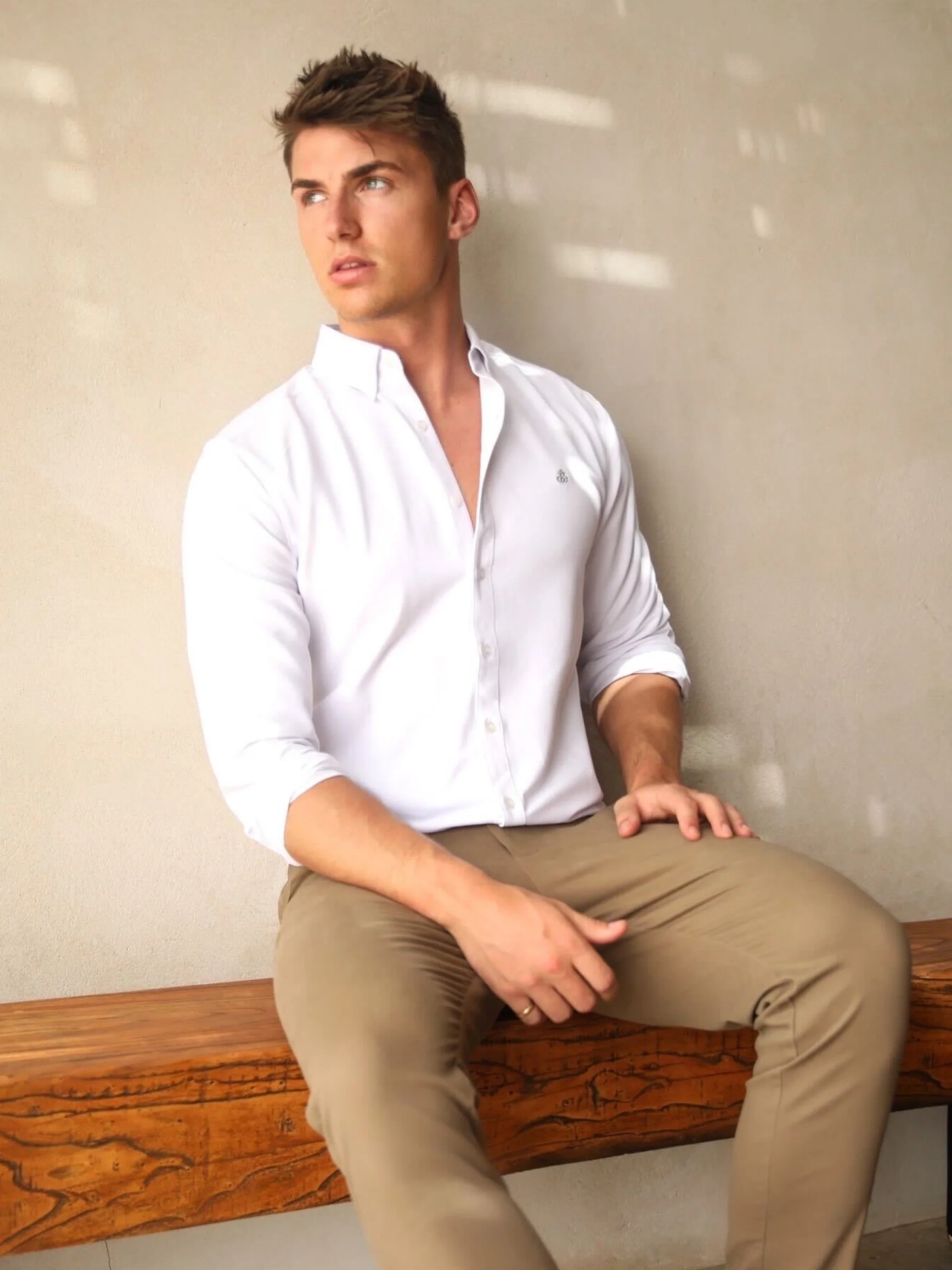 Aylsham Fitted Stretch Shirt - White - E-Cigarette Wholesale