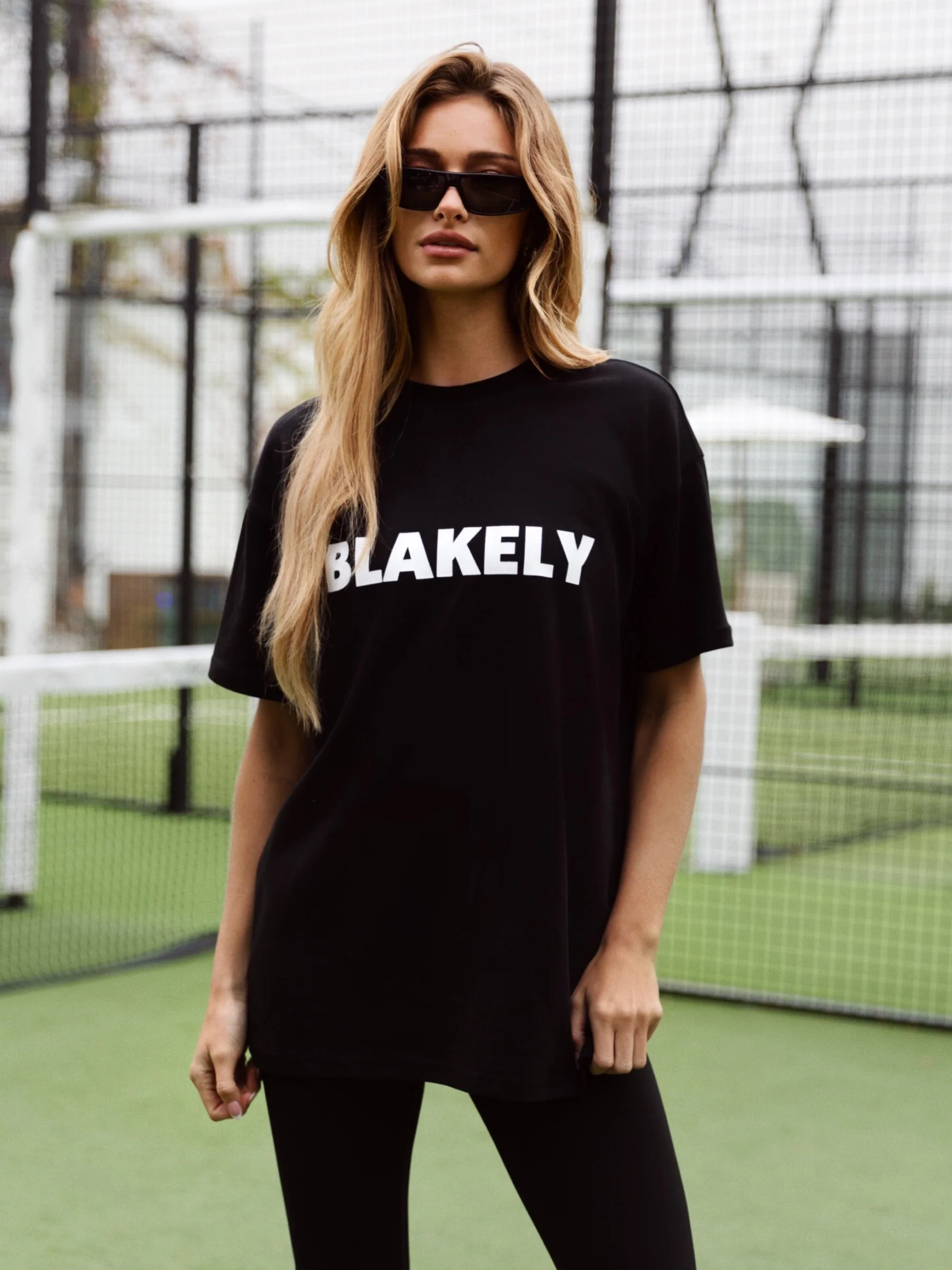 Studio Oversized T-Shirt - Black - E-Cigarette Wholesale