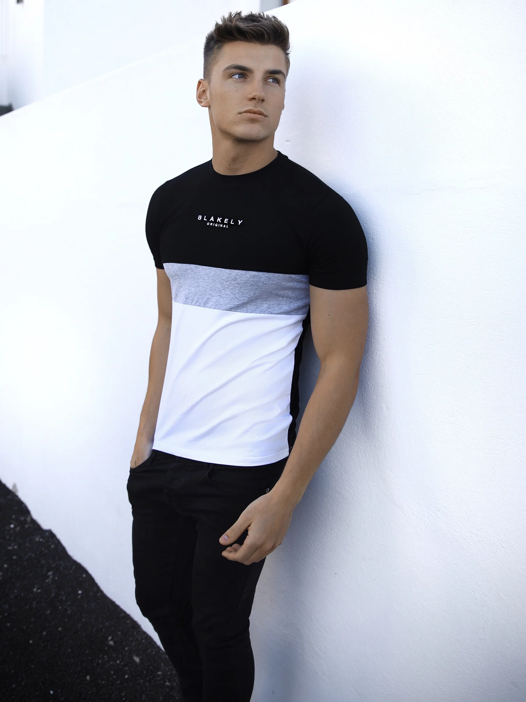 Italica T-Shirt - Black - E-Cigarette Wholesale
