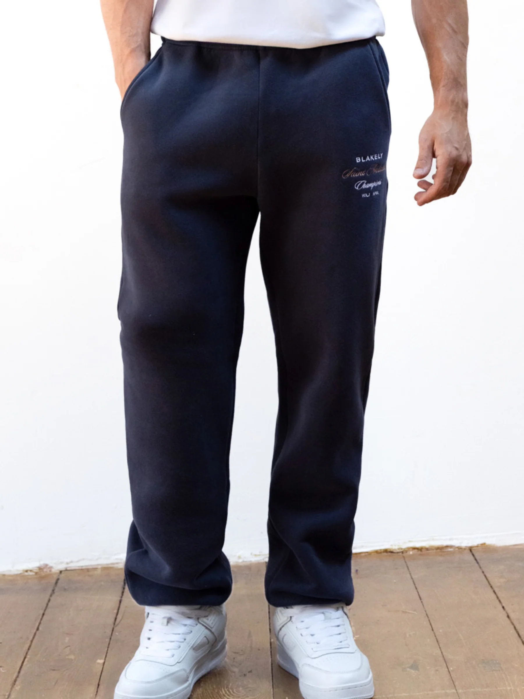Legacy Relaxed Sweatpants - True Navy - E-Cigarette Wholesale