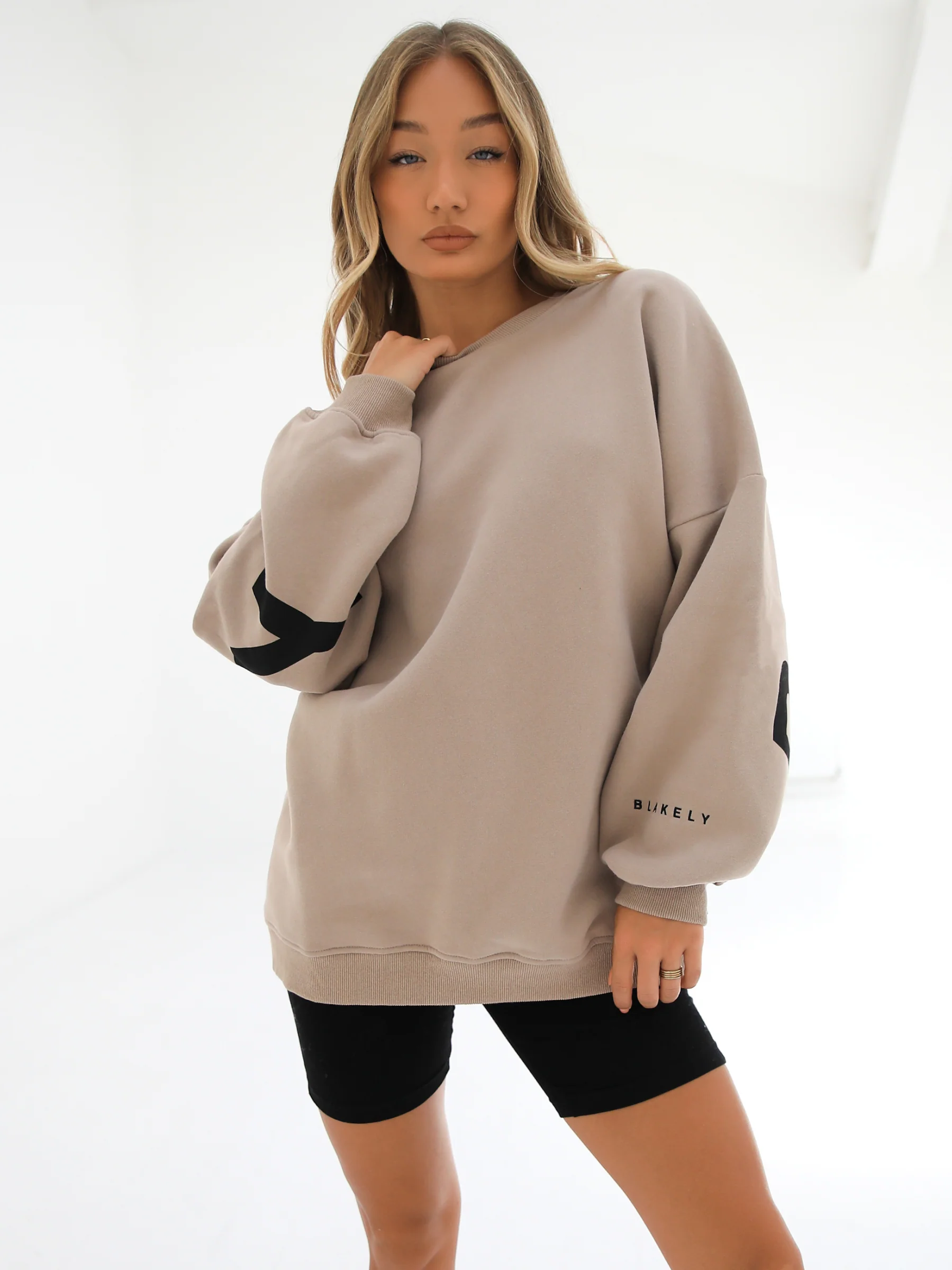 Isabel Oversized Jumper - Tan - E-Cigarette Wholesale