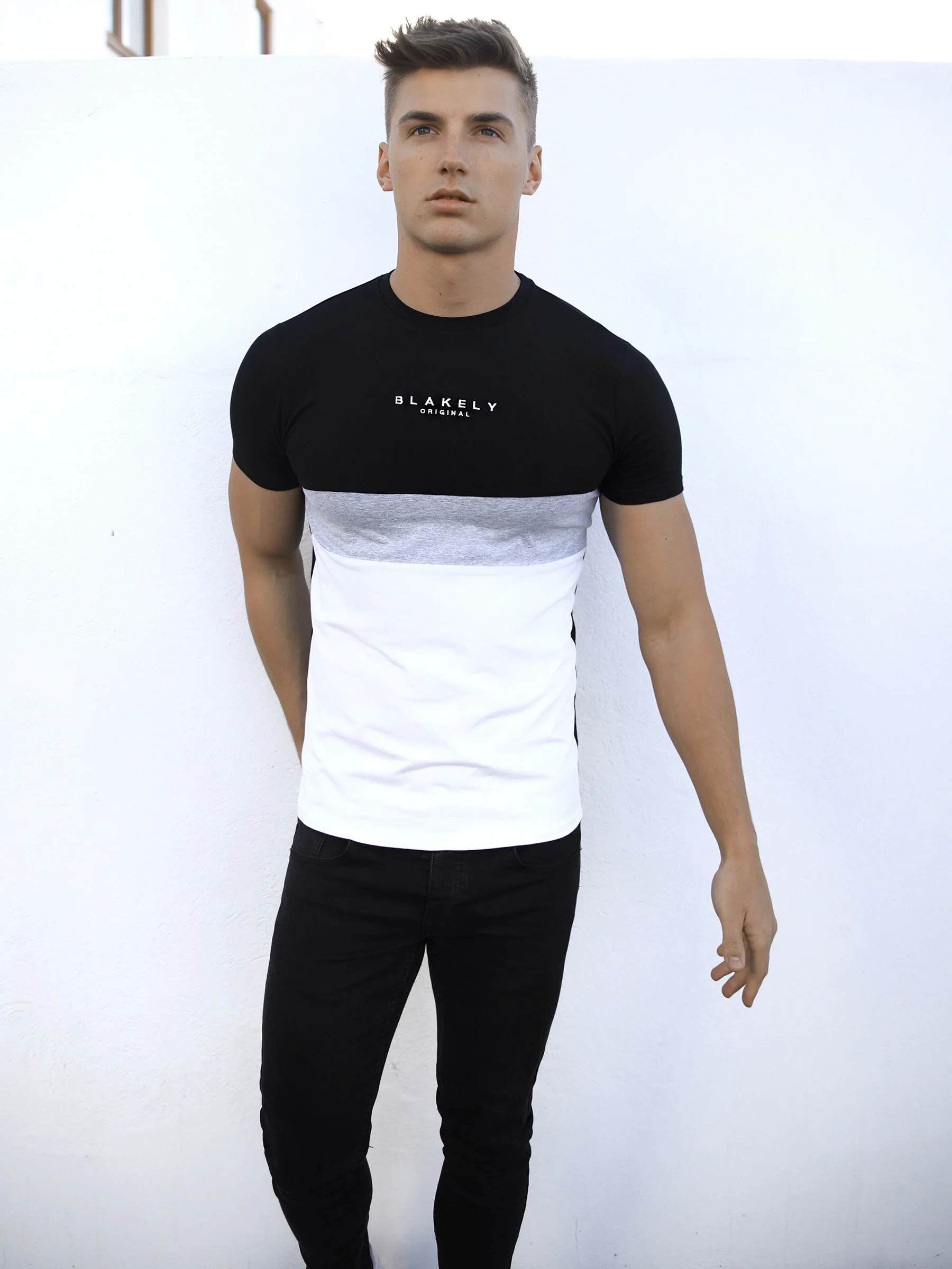 Italica T-Shirt - Black - E-Cigarette Wholesale