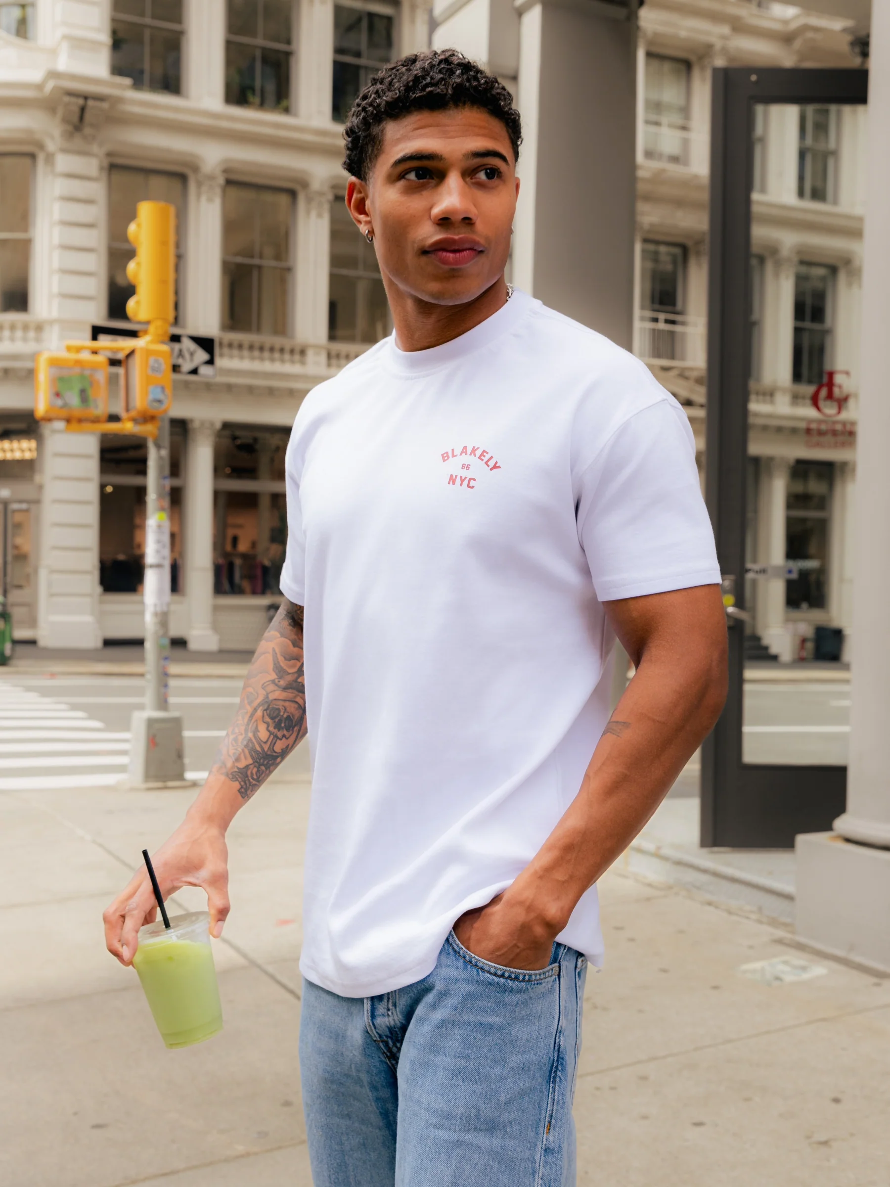 NYC Relaxed T-Shirt - White & Coral - E-Cigarette Wholesale