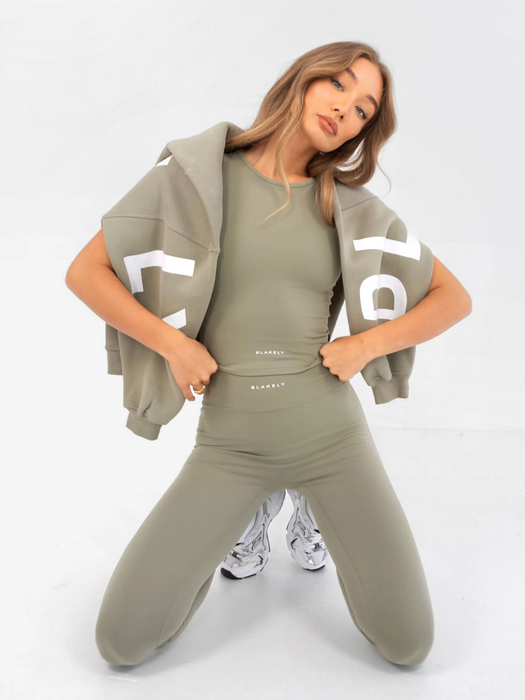 Ultimate Soft Lifestyle Vest & Leggings Set - Olive - E-Cigarette Wholesale