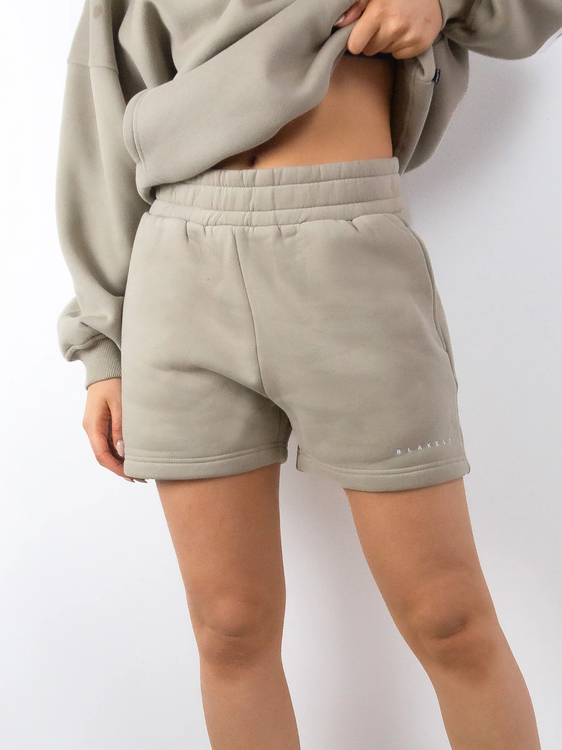 Isabel Jogger Shorts - Beige - E-Cigarette Wholesale