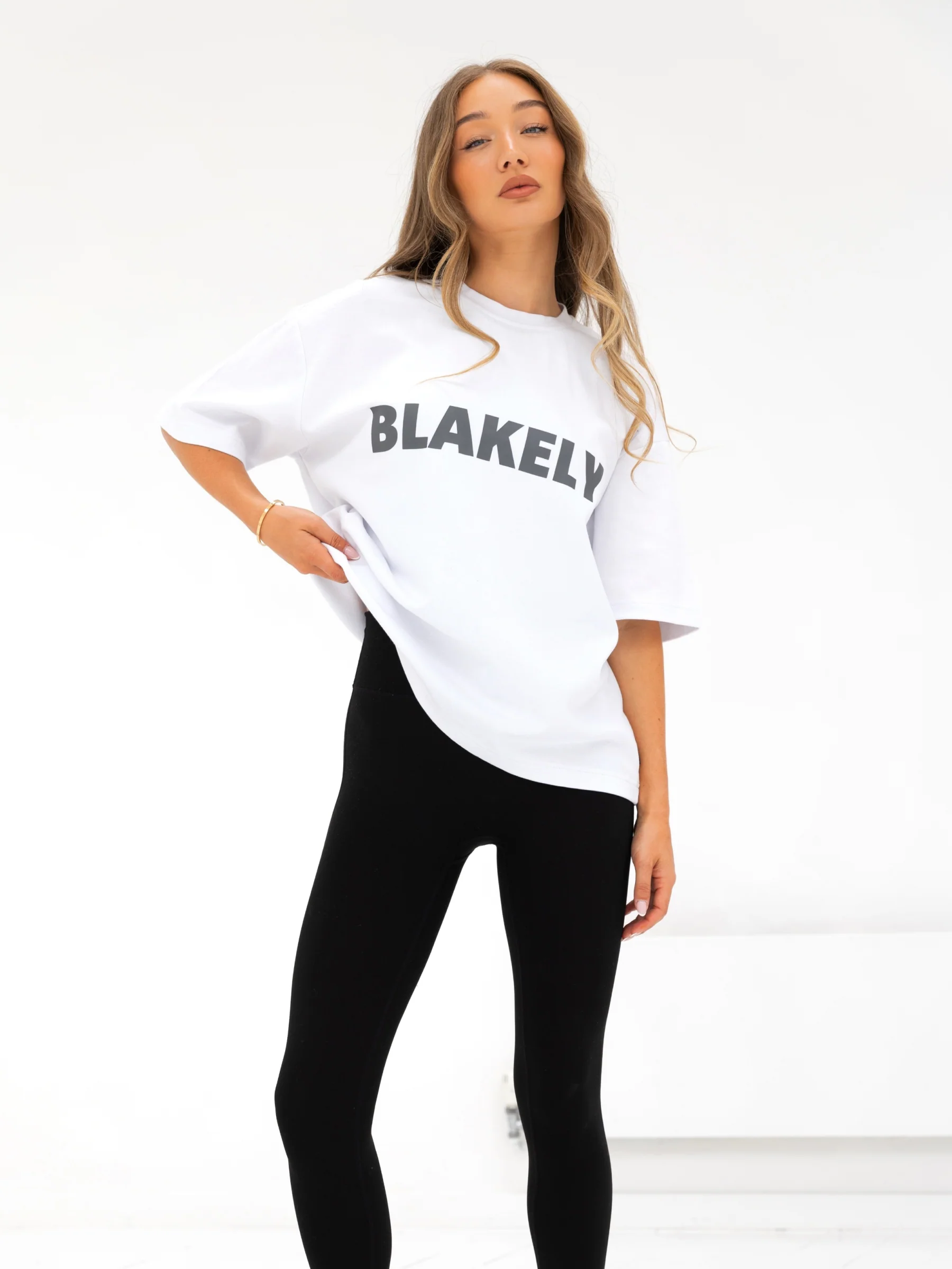 Studio Ultra Oversized T-Shirt - White - E-Cigarette Wholesale